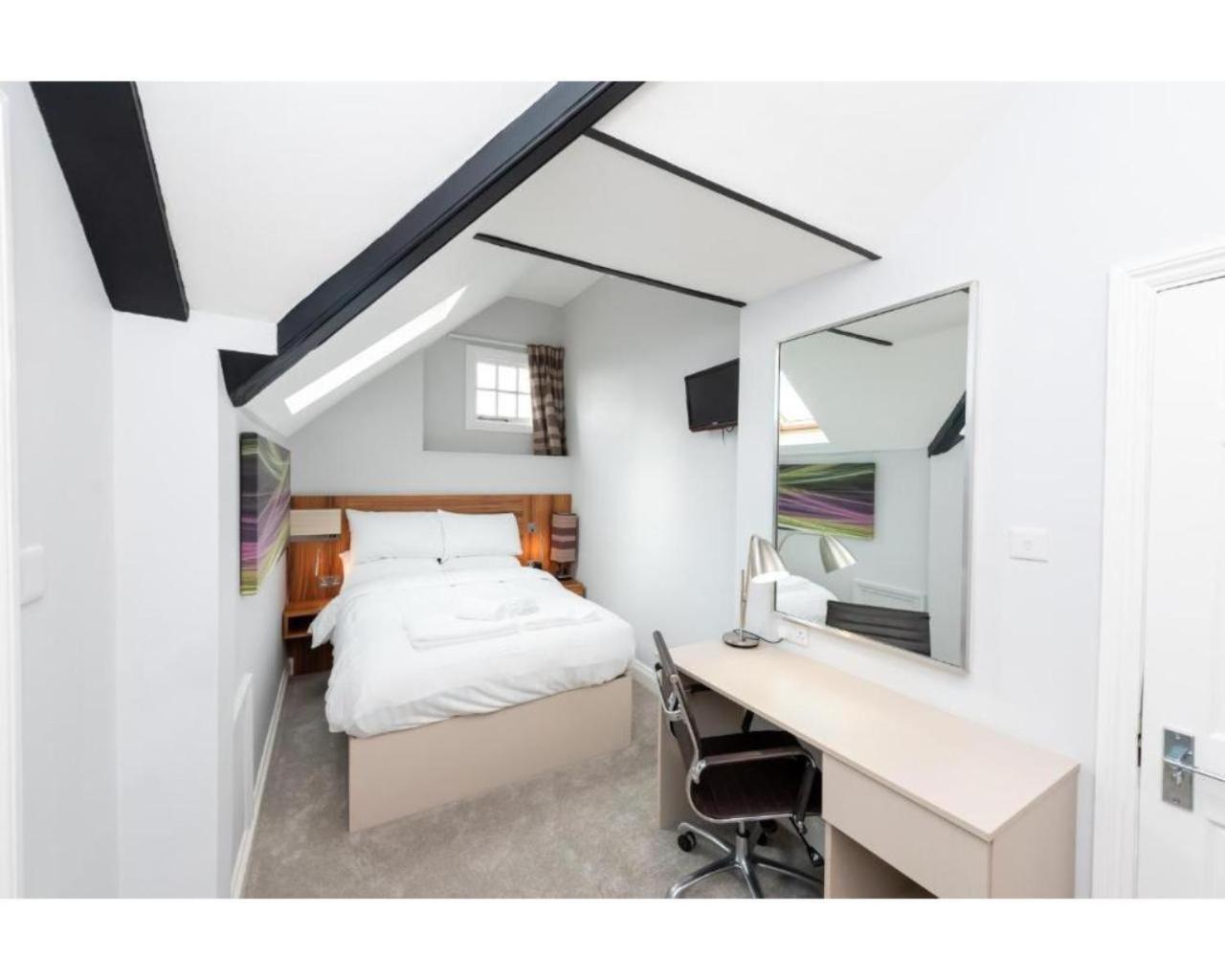 Uno Hotel Heathrow Windsor Slough Zimmer foto