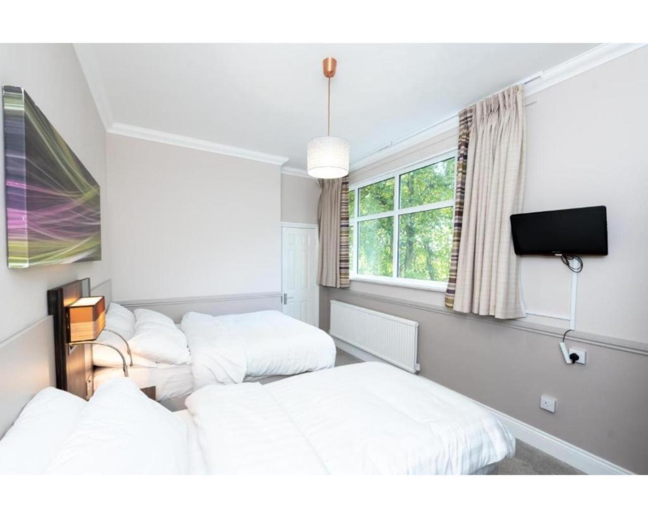 Uno Hotel Heathrow Windsor Slough Exterior foto